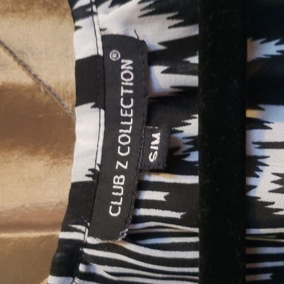 🦋4 for $20, or as marked. EUC- Club Z Collection Swim Cover/Caftan - Picture 3 of 5